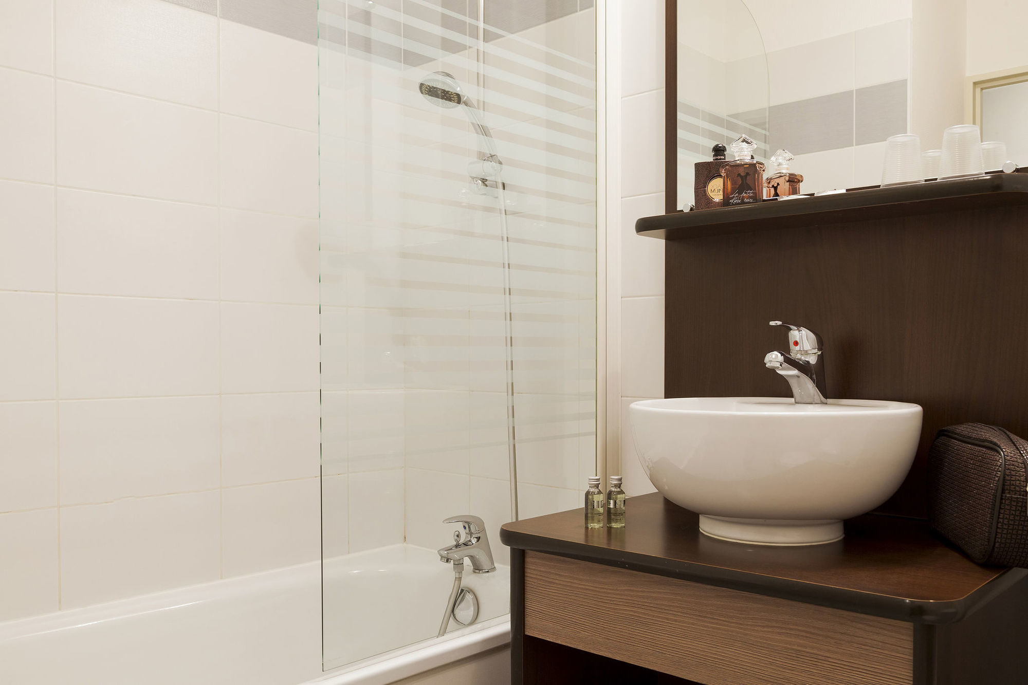 Comfort Suites Le-Port-Marly Paris Ouest Le Port-Marly Camera foto