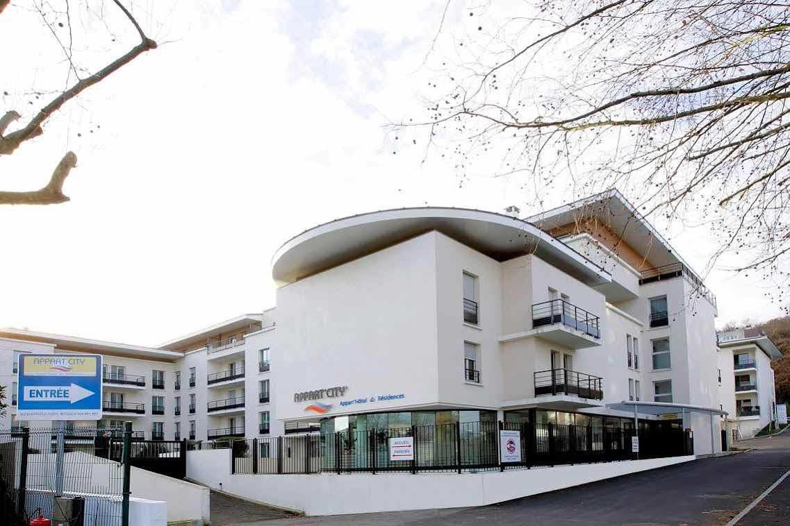 Comfort Suites Le-Port-Marly Paris Ouest Le Port-Marly Esterno foto