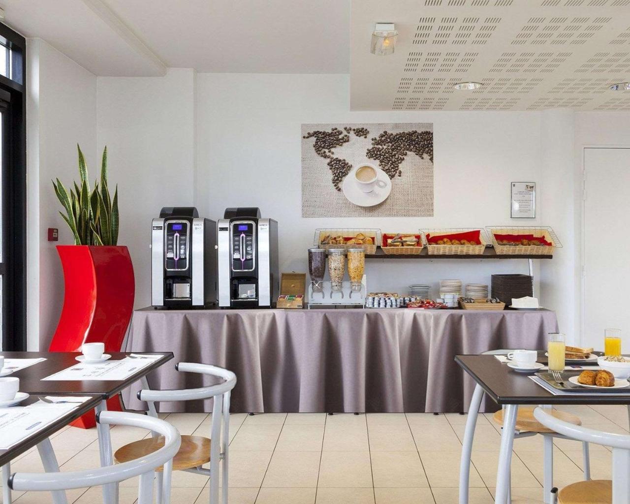 Comfort Suites Le-Port-Marly Paris Ouest Le Port-Marly Esterno foto