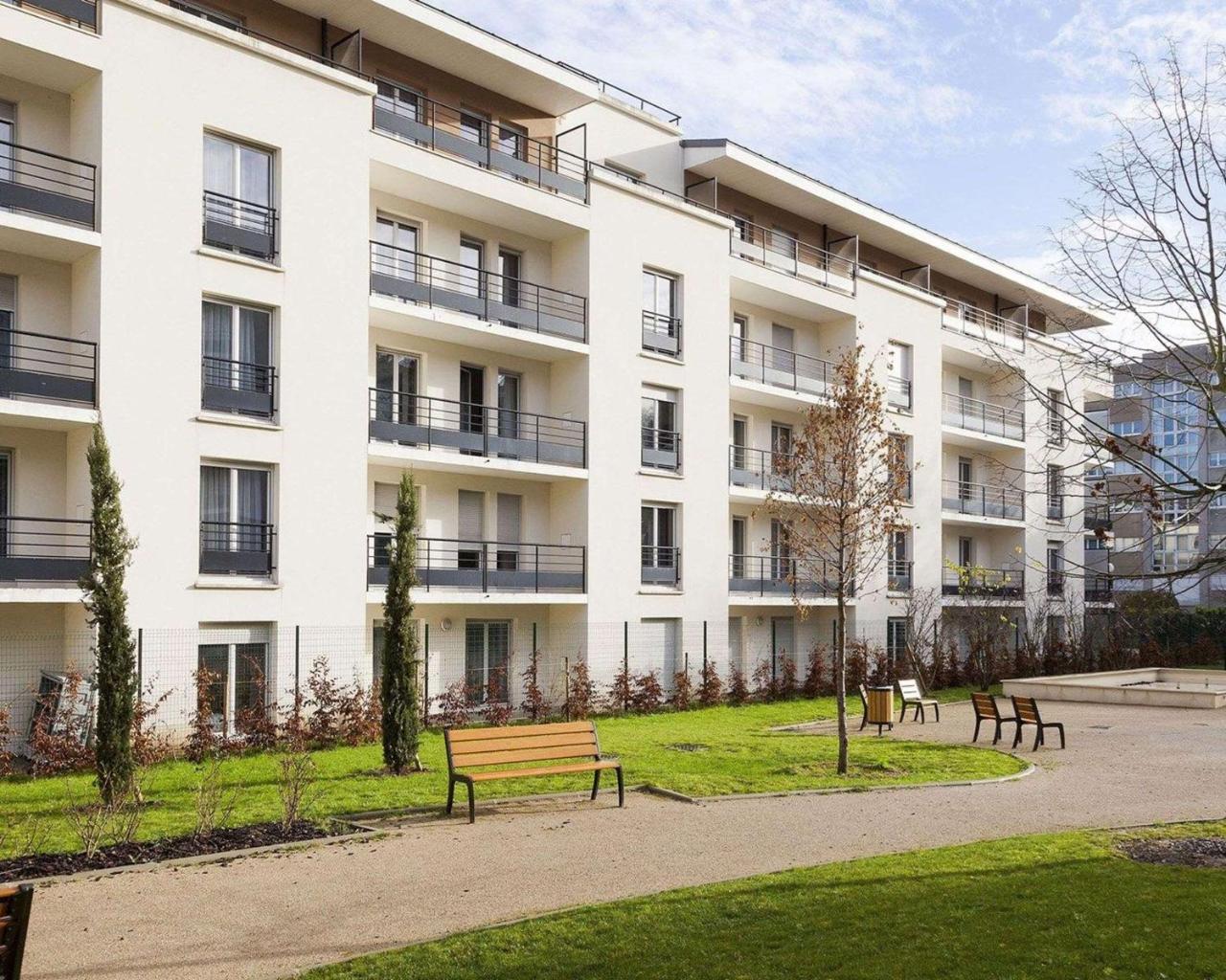 Comfort Suites Le-Port-Marly Paris Ouest Le Port-Marly Esterno foto