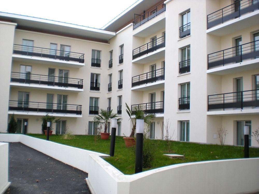 Comfort Suites Le-Port-Marly Paris Ouest Le Port-Marly Esterno foto