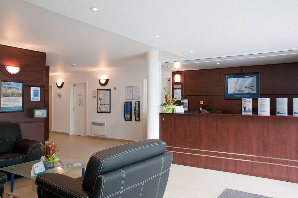 Comfort Suites Le-Port-Marly Paris Ouest Le Port-Marly Esterno foto